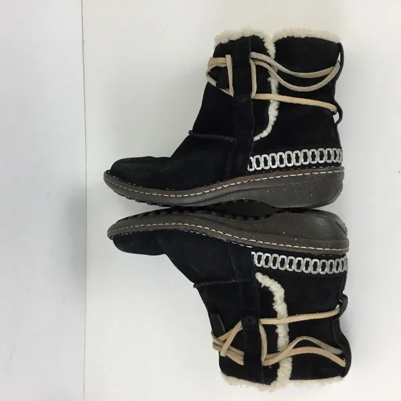 Ugg Women's Black Cove 5178 Suede Fur Ankle Winter Boot - Picture 9 of 12